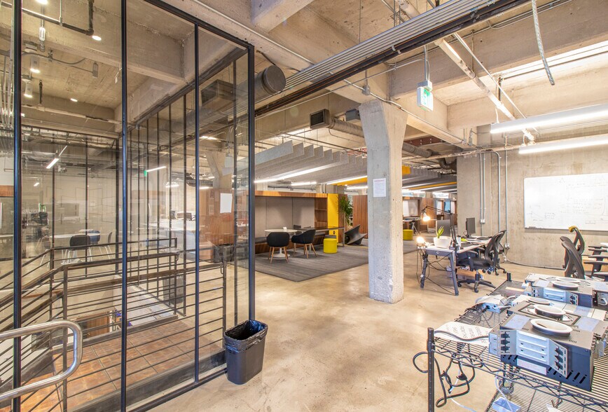 More Photos Of 837 N Spring St, Los Angeles Office For Sale