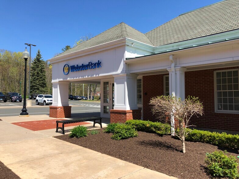 More Photos Of 700-720 Hopmeadow St, Simsbury Unknown For Lease