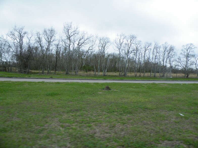 More Photos Of 25th Ave N at Hwy 3, Texas City Land For Sale