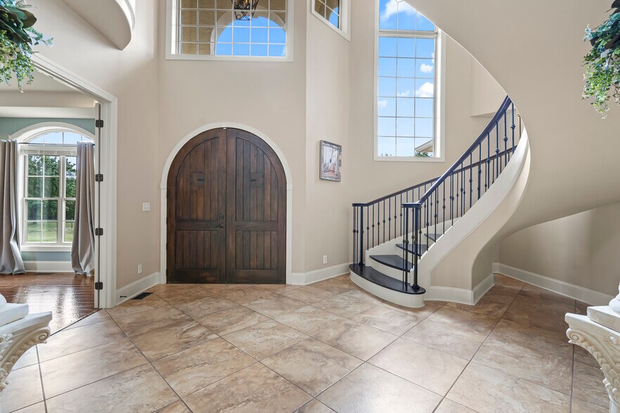 More Photos Of 220 Fincher Rd, Pauline Lodge Meeting Hall For Sale