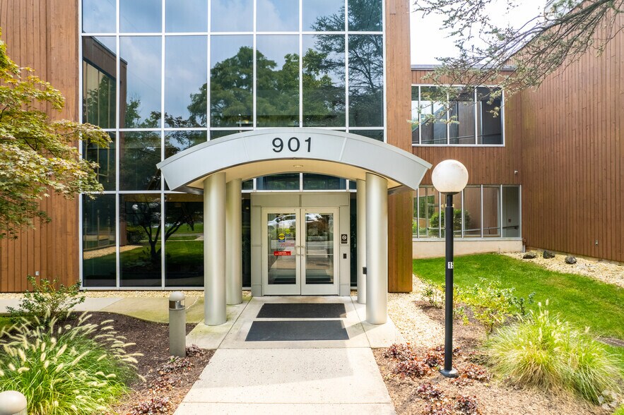 More Photos Of 901 E 8th Ave, King Of Prussia Office For Sale