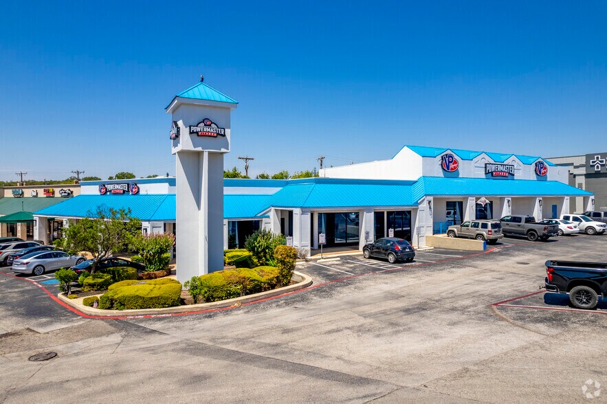 More Photos Of 15701-15759 San Pedro Ave, San Antonio Unknown For Lease