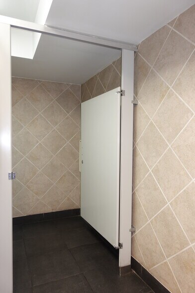 More Photos Of 1555 E Main St, Galesburg Fast Food For Lease