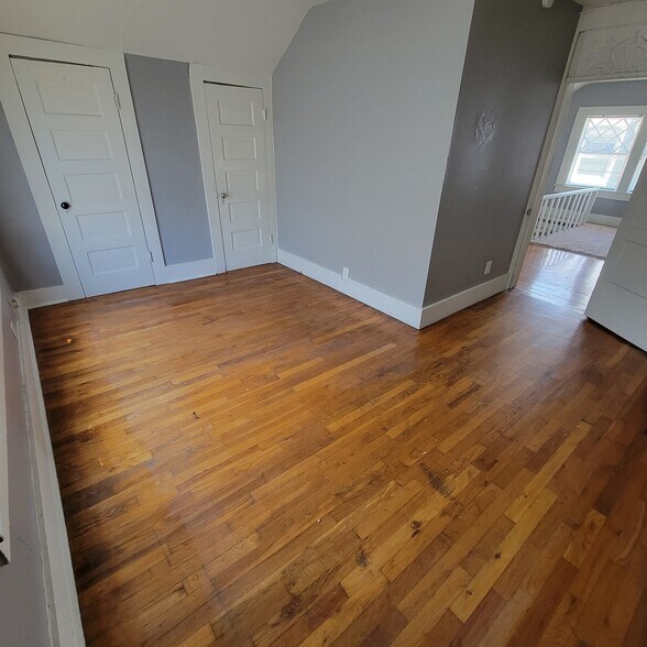 More Photos Of 3826 Warwick Blvd, Kansas City Apartments For Sale