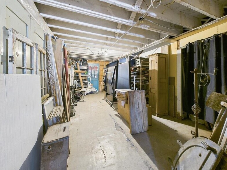 More Photos Of 236 S Oak St, Pecos Storefront For Sale