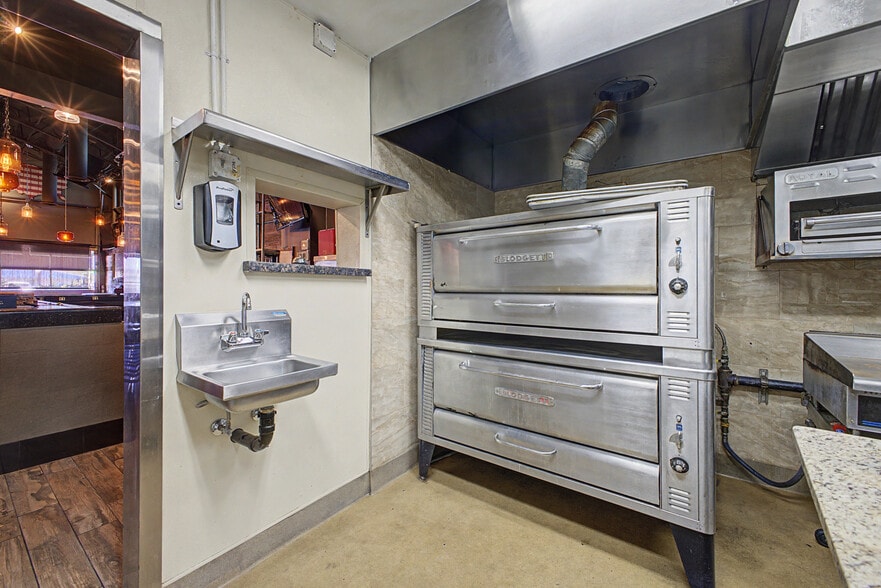 More Photos Of 2827 E Bell Rd, Phoenix Restaurant For Sale