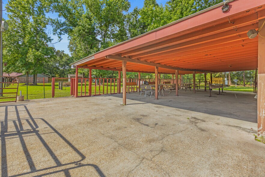 More Photos Of 11310 FM 1725 Rd, Cleveland Restaurant For Sale