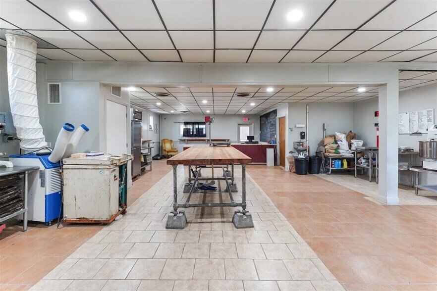 More Photos Of 1470 W Baltimore Pike, Toughkenamon Restaurant For Sale