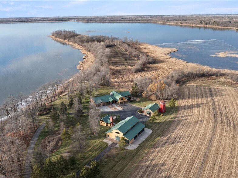 More Photos Of 21998 Lasalle Ave NW, Puposky Specialty For Sale