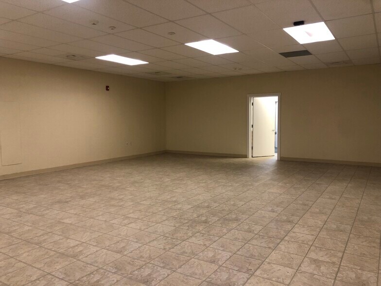 More Photos Of 1416 W 7th Ave, Eugene Freestanding For Lease