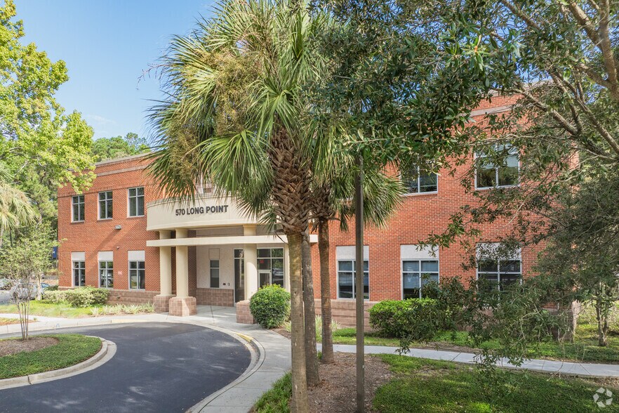 More Photos Of 570 Long Point Rd, Mount Pleasant Medical For Lease