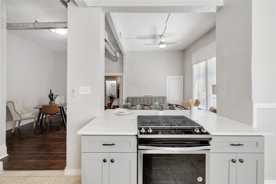 More Photos Of 4630 Junius St, Dallas Multifamily For Sale