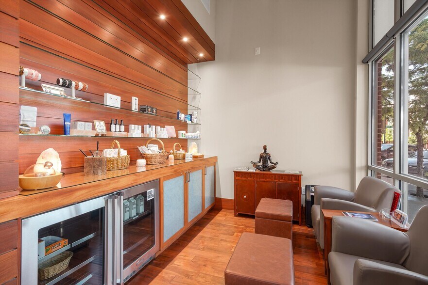 More Photos Of 241 Robinson St, Basalt Storefront For Sale
