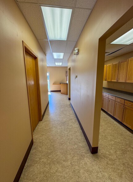 More Photos Of 803 18th Ave NW, Austin Restaurant For Sale