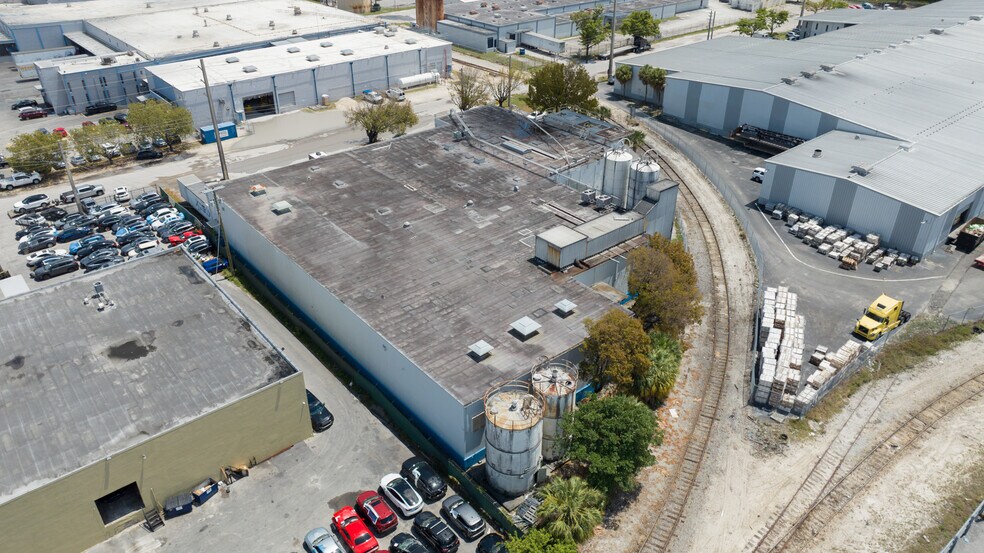 More Photos Of 10900 NW 36th Ave, Miami Warehouse For Sale