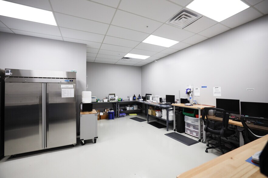 More Photos Of 10001 Broadway Ext, Oklahoma City Medical For Lease