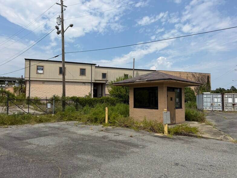 More Photos Of 2125 7th St, Macon-Bibb Warehouse For Sale