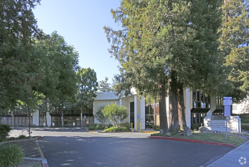 More Photos Of 2542 S Bascom Ave, Campbell Office For Lease