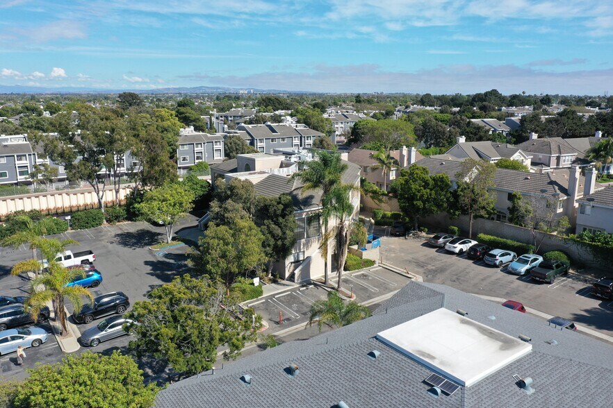 More Photos Of 20042 Beach Blvd, Huntington Beach Loft Creative Space For Sale