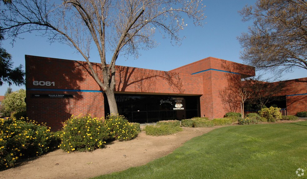 More Photos Of 6061 N Fresno St, Fresno Unknown For Lease