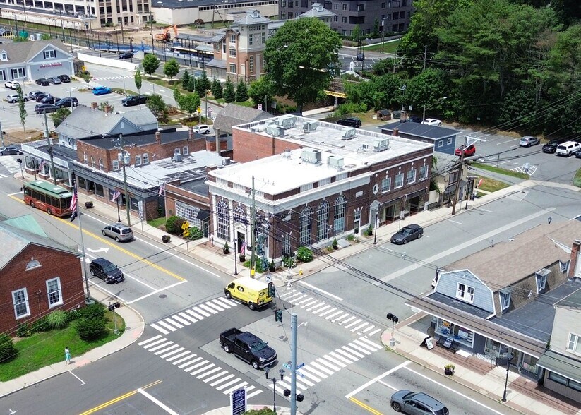 More Photos Of 1 W Main St, Clinton Storefront Retail Office For Lease
