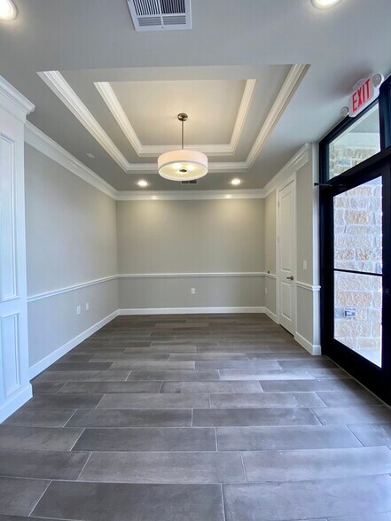 More Photos Of 1526 Katy Gap Rd, Katy Office For Sale