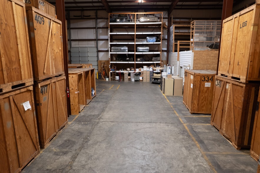 More Photos Of 803 S Eastern Blvd, Fayetteville Warehouse For Sale