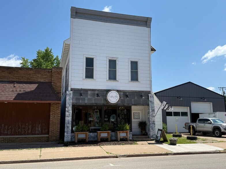 Primary Photo Of 320 N Main St, Scandinavia Storefront Retail Residential For Sale