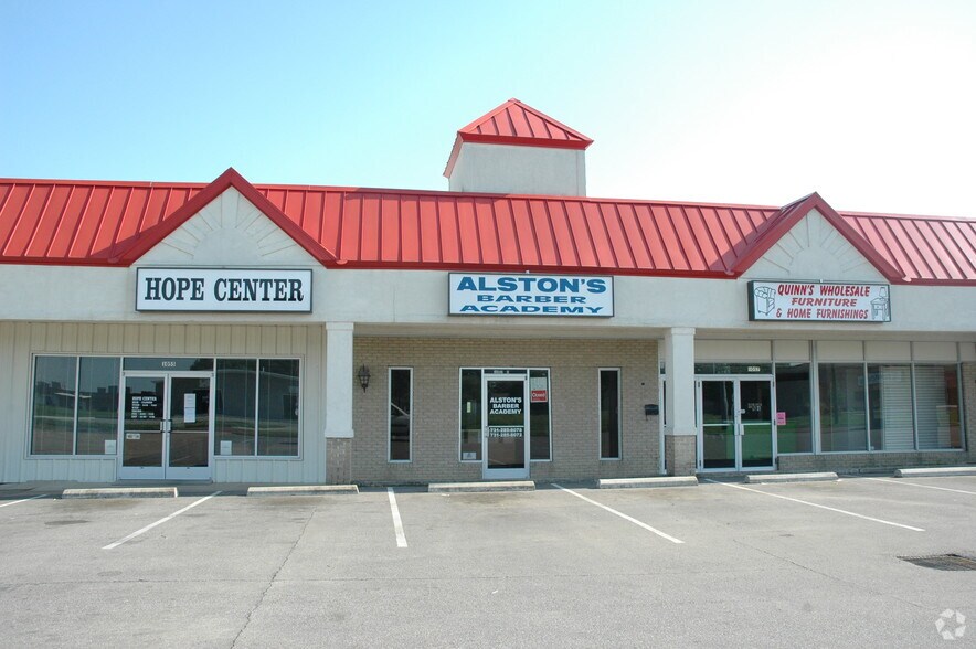 More Photos Of 1000-1099 Vendall Rd, Dyersburg General Retail For Lease
