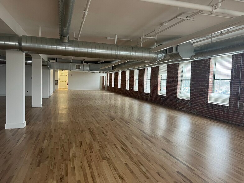 More Photos Of 1400 Market St, Denver Storefront Retail Office For Lease