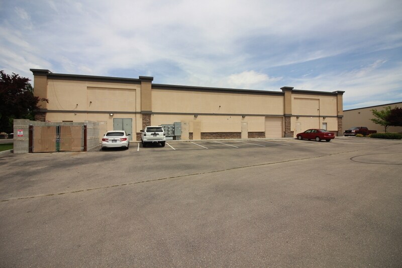 More Photos Of 1375 E Fairview Ave, Meridian Unknown For Lease