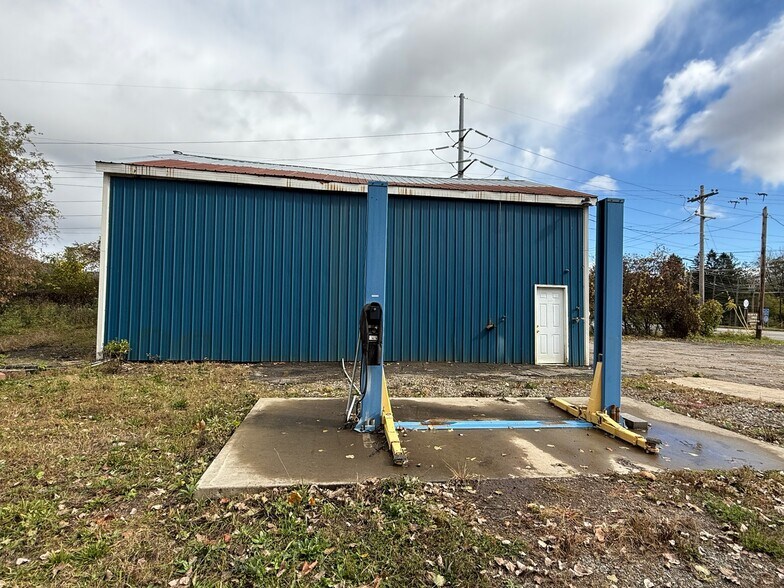 More Photos Of 95 W Main St, Owego Warehouse For Sale
