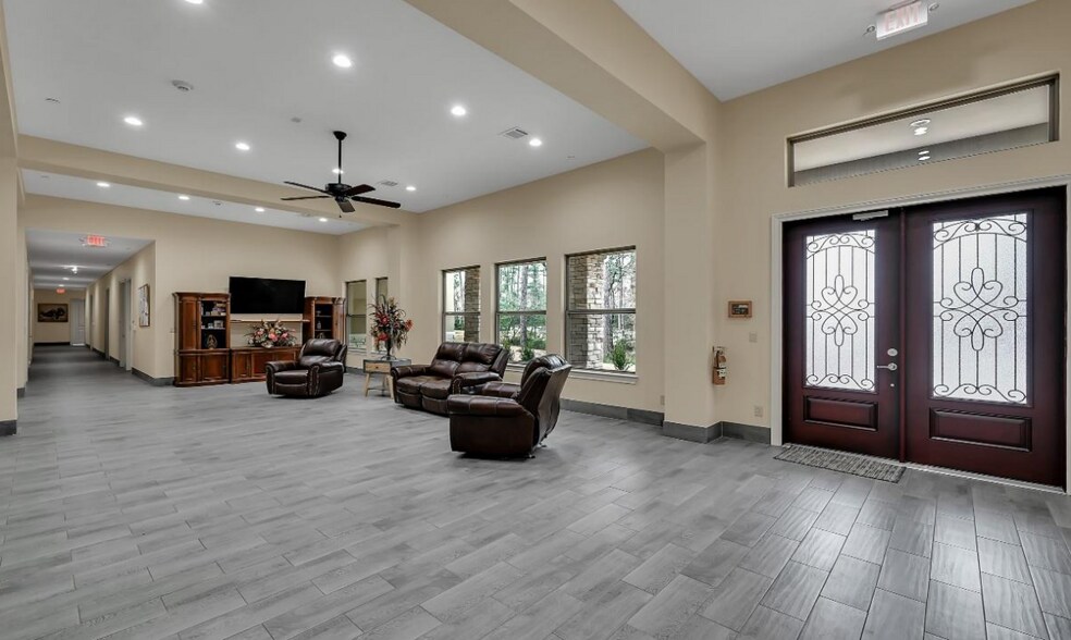 More Photos Of 196 Camelot St, Conroe Assisted Living For Sale