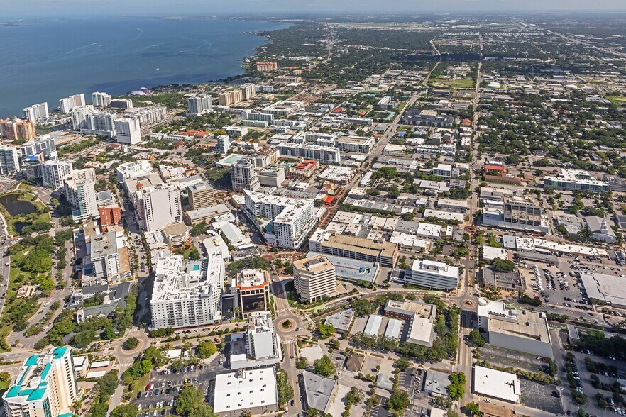 More Photos Of 1515 Ringling Blvd, Sarasota Office For Lease