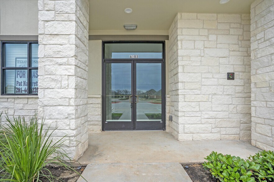 More Photos Of 10401 S Mason Rd Building C, Richmond Medical For Lease