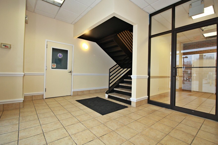 More Photos Of 17 Peekskill Hollow Rd, Putnam Valley Loft Creative Space For Lease