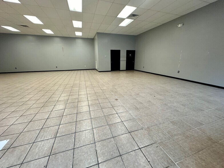 More Photos Of 524 Wolcott Rd, Wolcott Storefront Retail Office For Lease