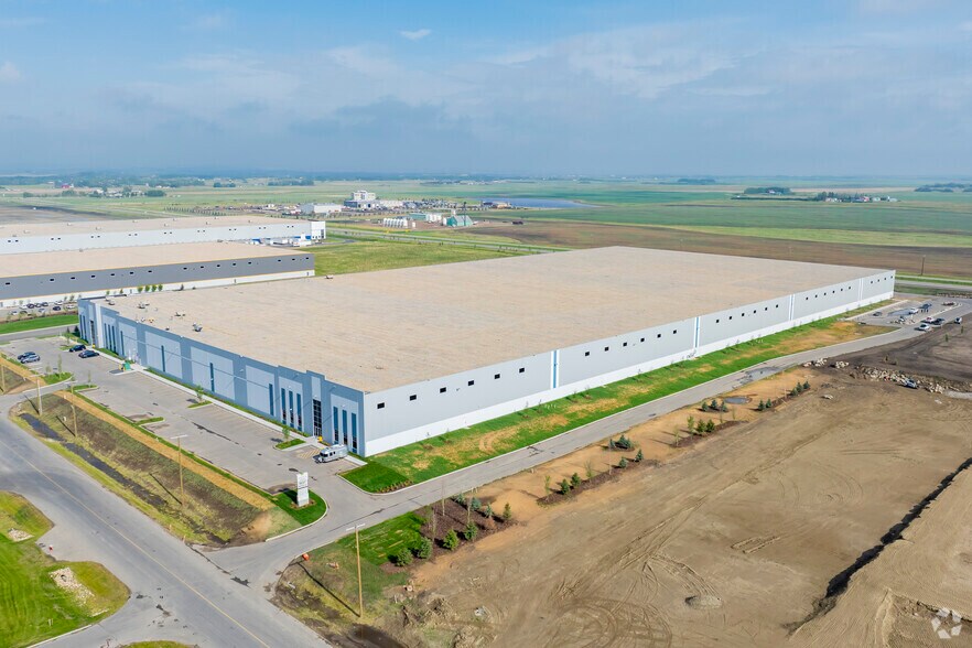 More Photos Of 30 High Plains Trl, Calgary Distribution For Lease