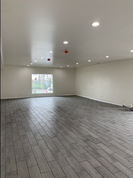 More Photos Of 1615 E Plaza Blvd, National City Office For Sale