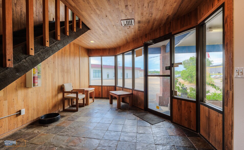 More Photos Of 1243 S Sherman Dr, Longmont Warehouse For Lease