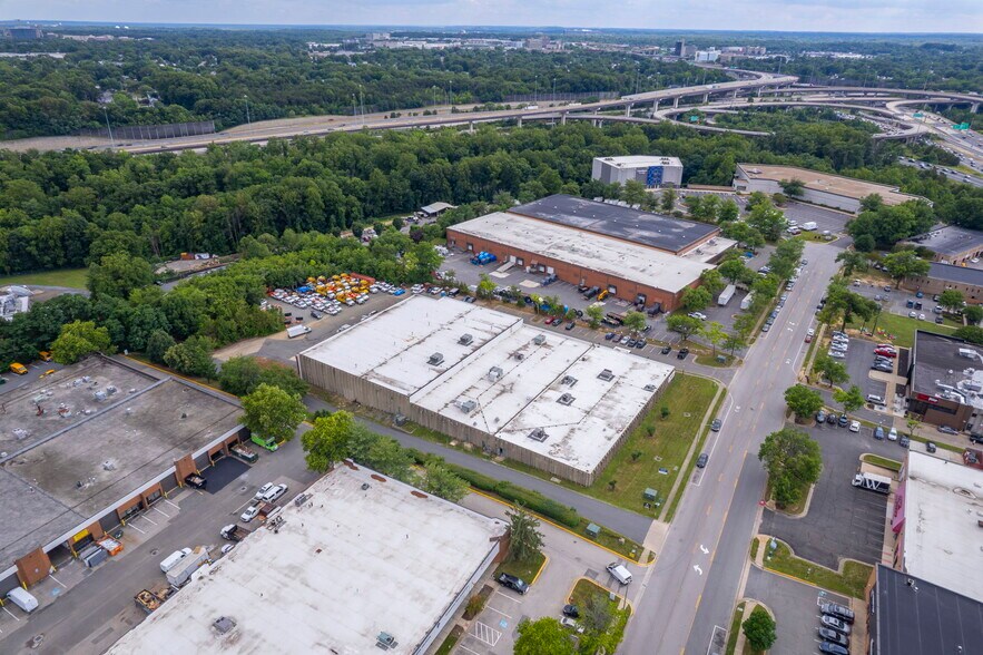 More Photos Of 5731 General Washington Dr, Alexandria Distribution For Sale