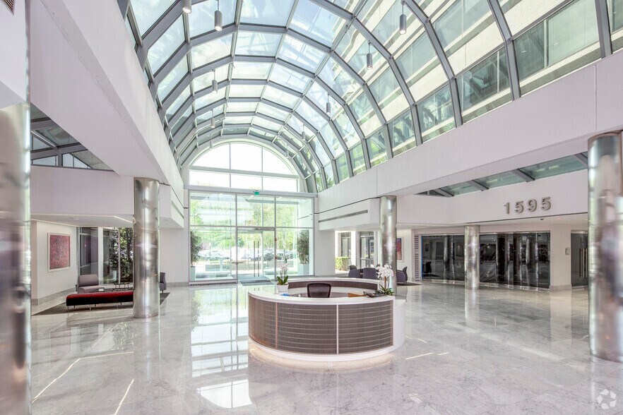 More Photos Of 1595 Spring Hill Rd, Vienna Unknown For Lease