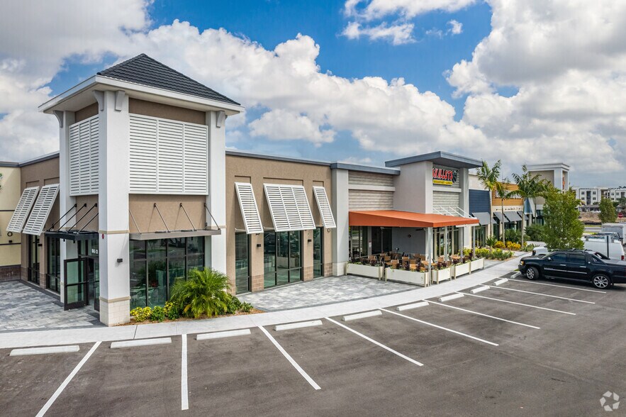 More Photos Of 8845 Founders Square Dr, Naples Storefront For Lease
