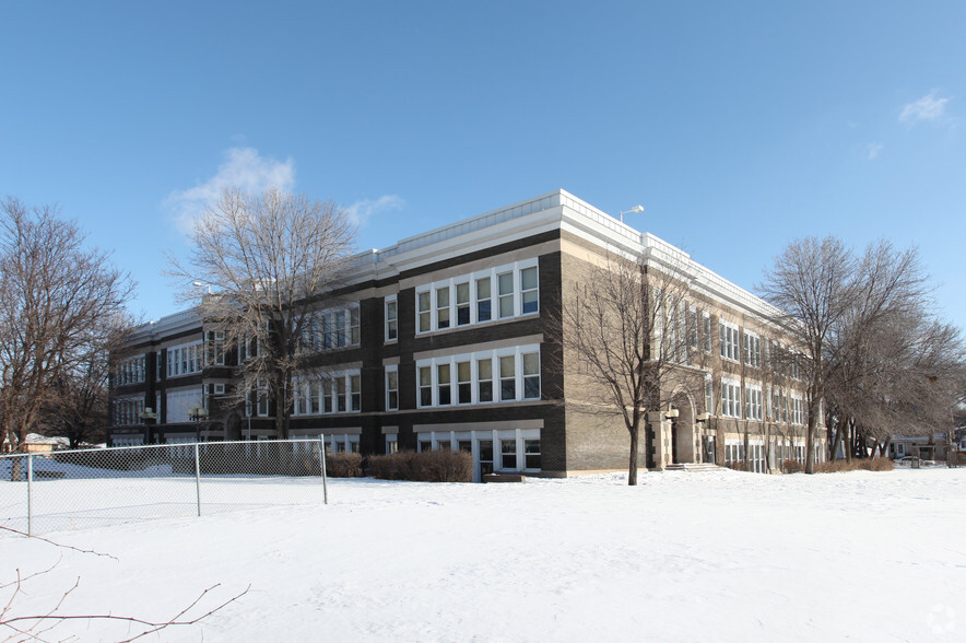 Primary Photo Of 1042 18th Ave SE, Minneapolis Schools For Sale