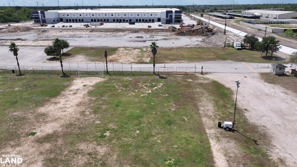 More Photos Of 11225 Forbes Rd, Houston Land For Sale