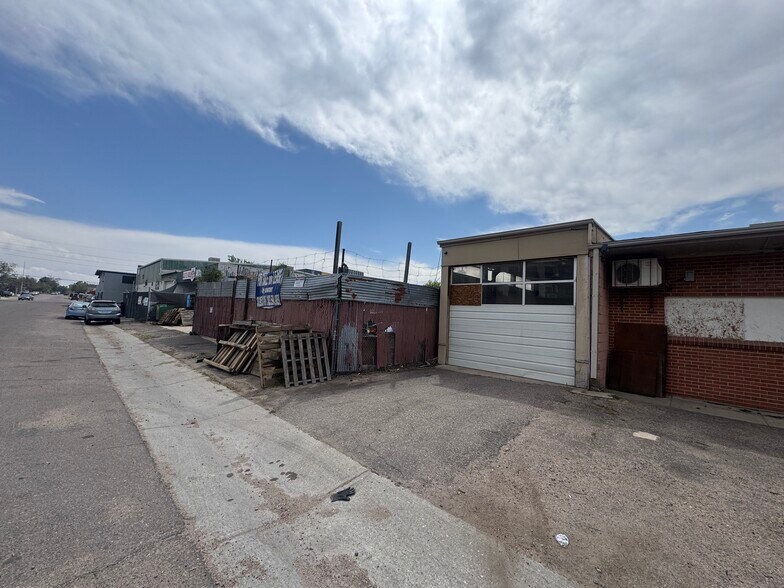 More Photos Of 1937 S Bannock St, Denver Warehouse For Lease
