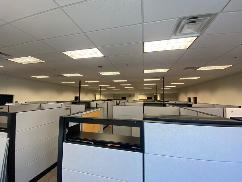 More Photos Of 5617 N Rhett Ave, North Charleston Research And Development For Lease
