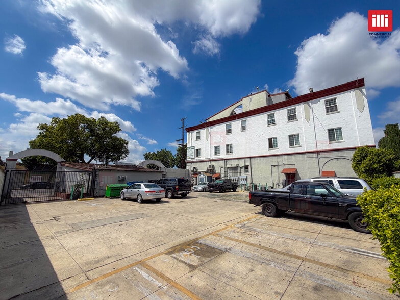 More Photos Of 1325 Venice Blvd, Los Angeles Storefront Retail Residential For Lease