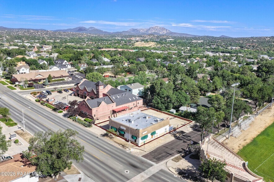 More Photos Of 620 E Gurley St, Prescott Restaurant For Sale