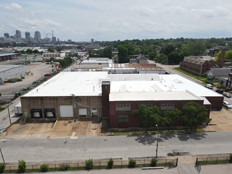 More Photos Of 1120 Montrose Ave, Saint Louis Manufacturing For Sale